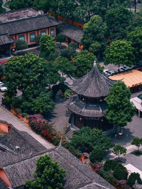 Urban area along the waterfront of the Longxing Temple area in Chengdu