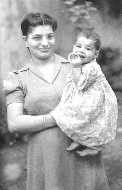 Jer Bulsara with her little baby boy Farrokh Bulsara (aka Freddie Mercury), circa (1948)