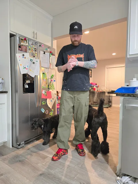 20 pics of sneakers I've worn lately