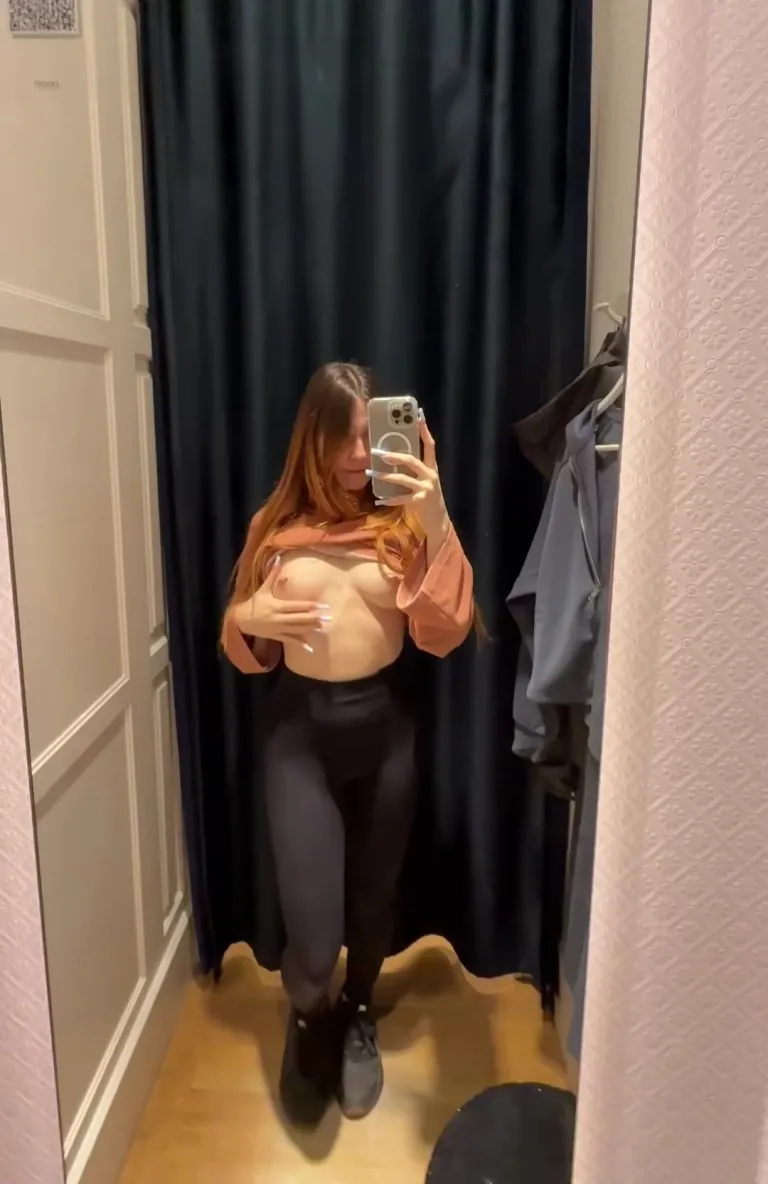 The fitting room always motivates me to take breathtaking photos