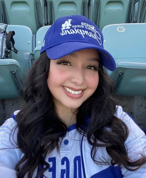 [24/24] [Downey] [MF4M] looking to share my girlfriend with another guy for the first time