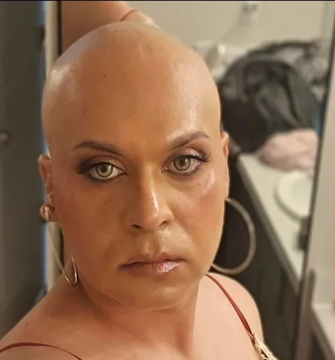 Bold look for going absolutely no where..😅