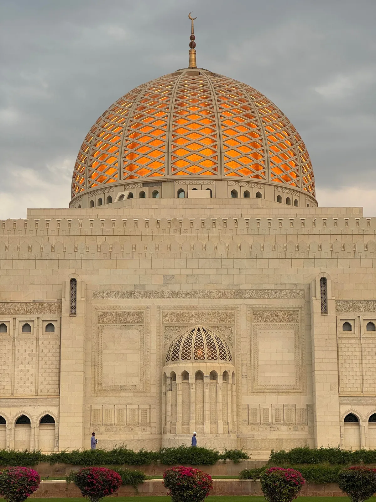 I cycled across Oman. Here are some pics