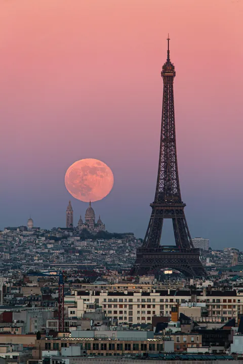 Première pleine lune de 2026 au-dessus de Paris