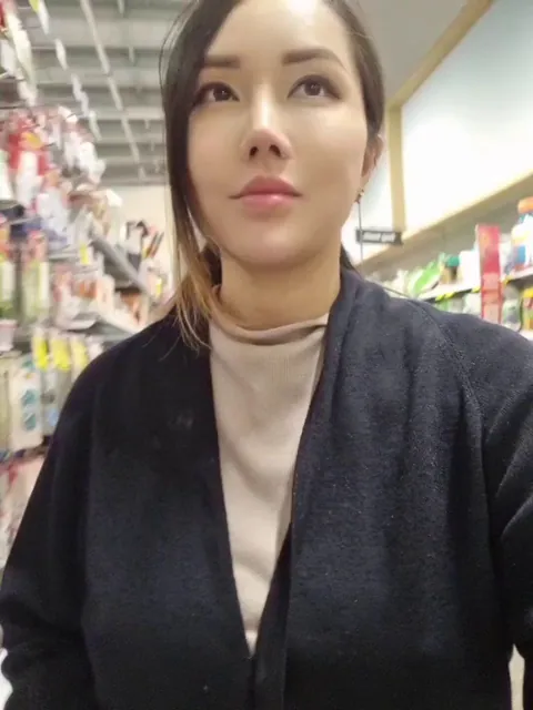 Oops, dropped my tits at the grocery store