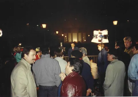 Unseen photos from inside East Berlin the day the Berlin Wall fell