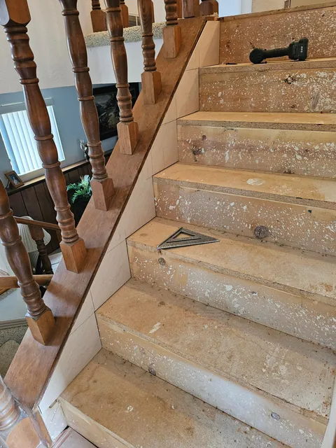 Stairs from carpet to LVP