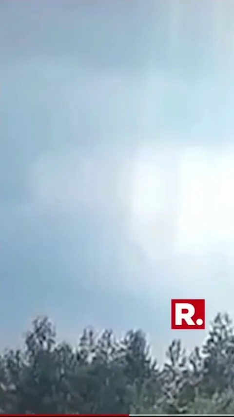 A video released of the China Eastern 737 crash. At the moment of impact, it was travelling at -30000 feet per minute