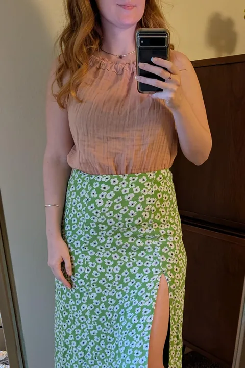 Swipe to undress this wholesome suburban mom (f)