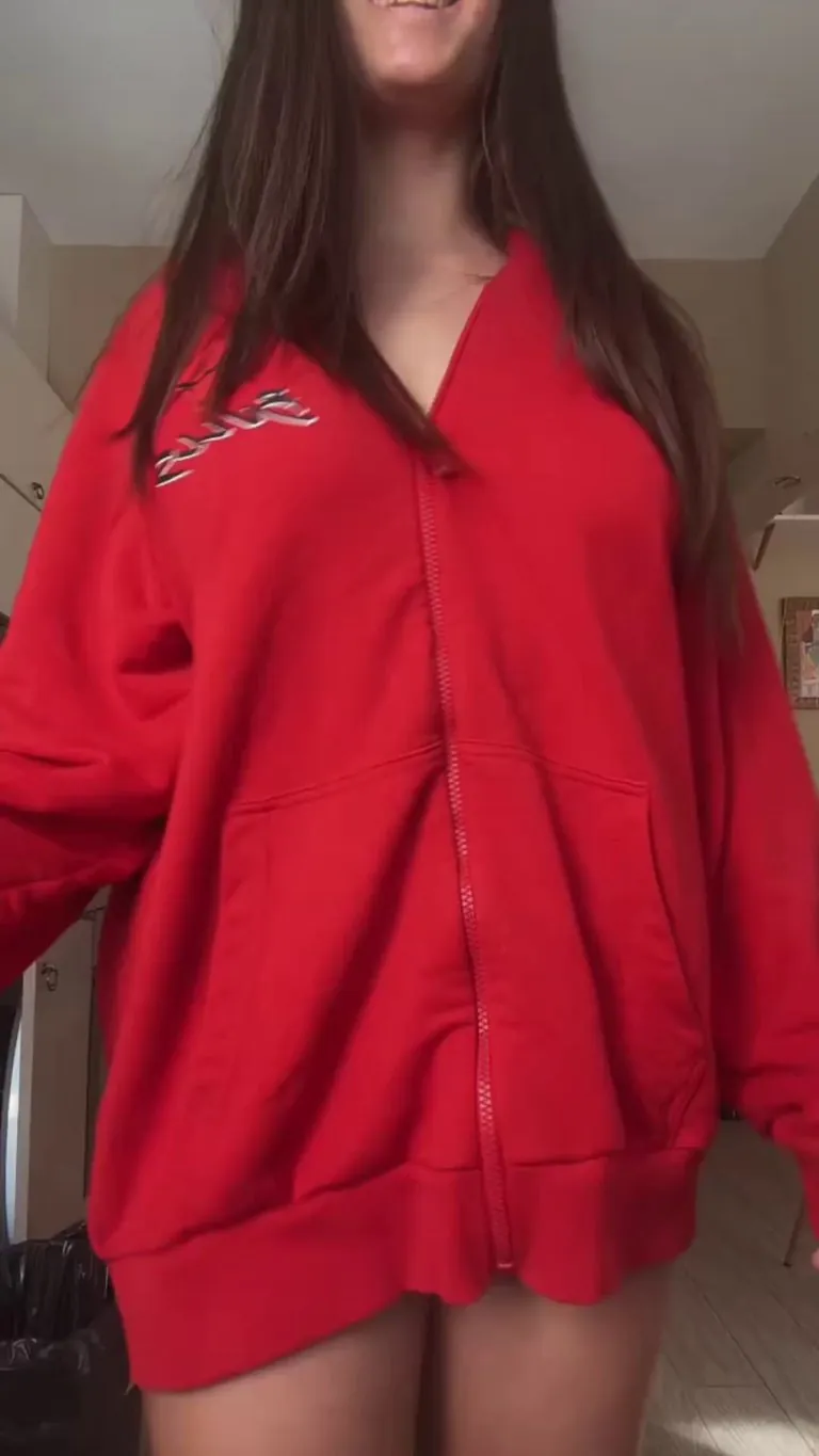 Bulls  sweatshirt on off