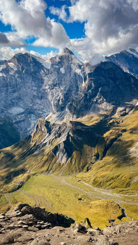 View From Schilthorn Summit, Switzerland [OC] [2268X4032]