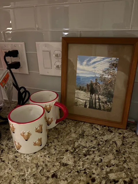 Our home ❤️ where cozy is the motto. 80% thrifted