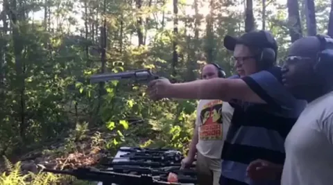 S&amp;W Model 500 revolver recoil on the wrong hands.