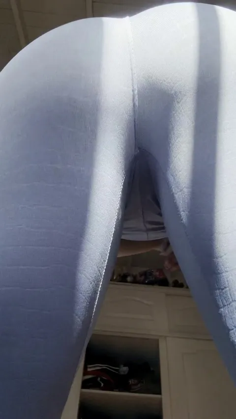 Girls in hot yoga pants do it better