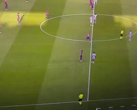 Yamal and Nico before the match started