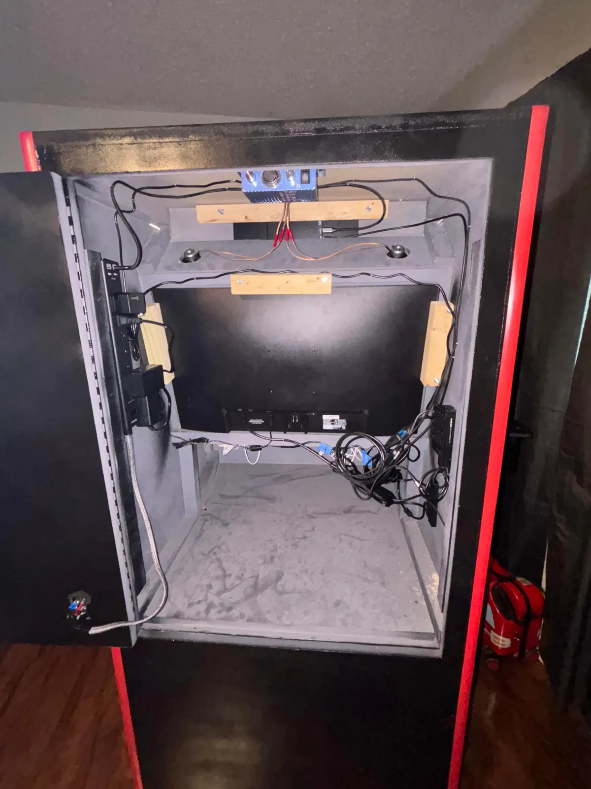 Not sure if this is the right audience