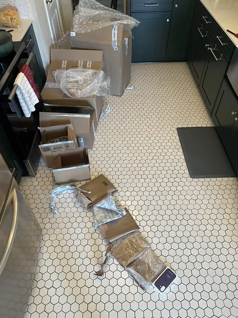 10 boxes to ship 1 iPhone case