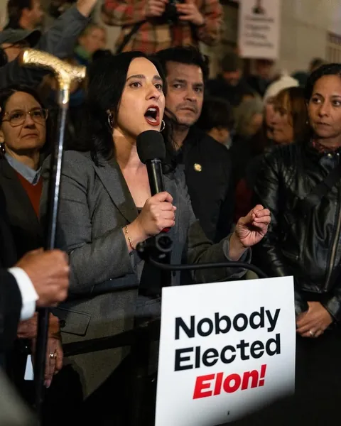 Democratic Lawmakers rally at Treasury Dept. against Musk and DOGE