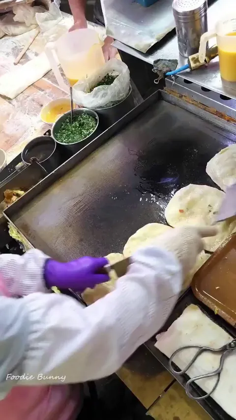 Taiwanese Egg Pancake Breakfast