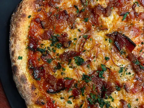 [Homemade] bacon and onion pizza