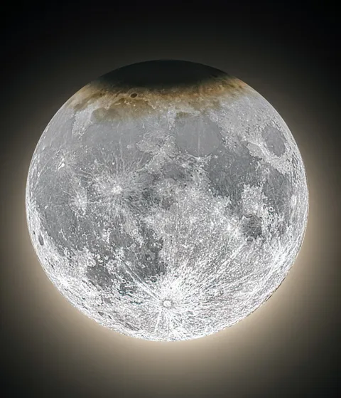 Partial Lunar Eclipse in HDR