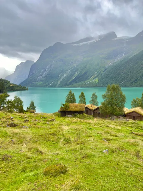 8 summer days in the Norwegian fjords 🌸🌿⛰️