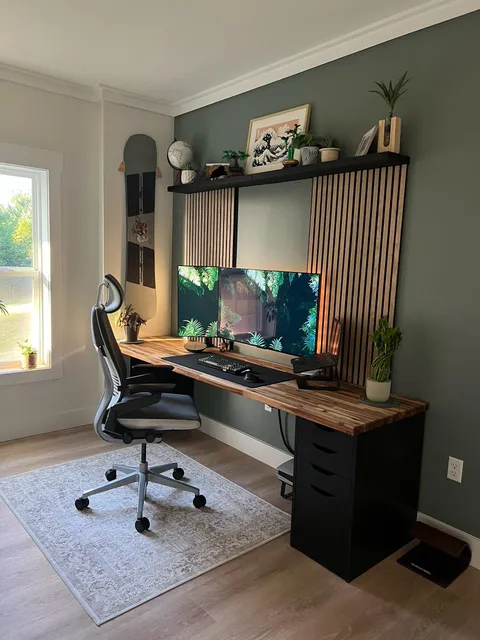 First Home Office! Feedback appreciated, still a work in progress