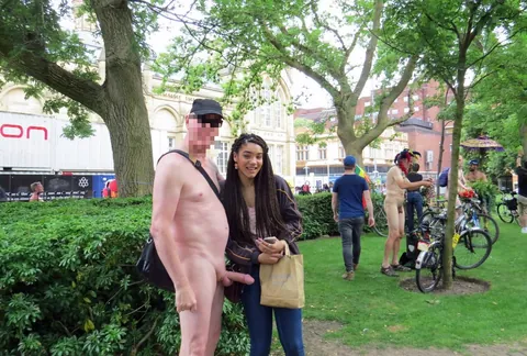 Some WNBR London public erection CFNM faves - this guy had a fun time and so did the women photographed with him!