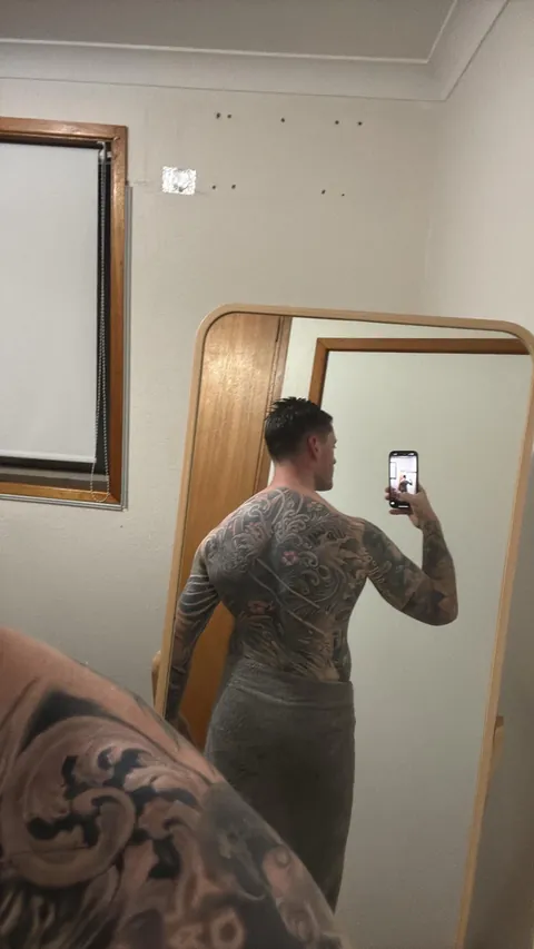 31m from Sydney, body suit.