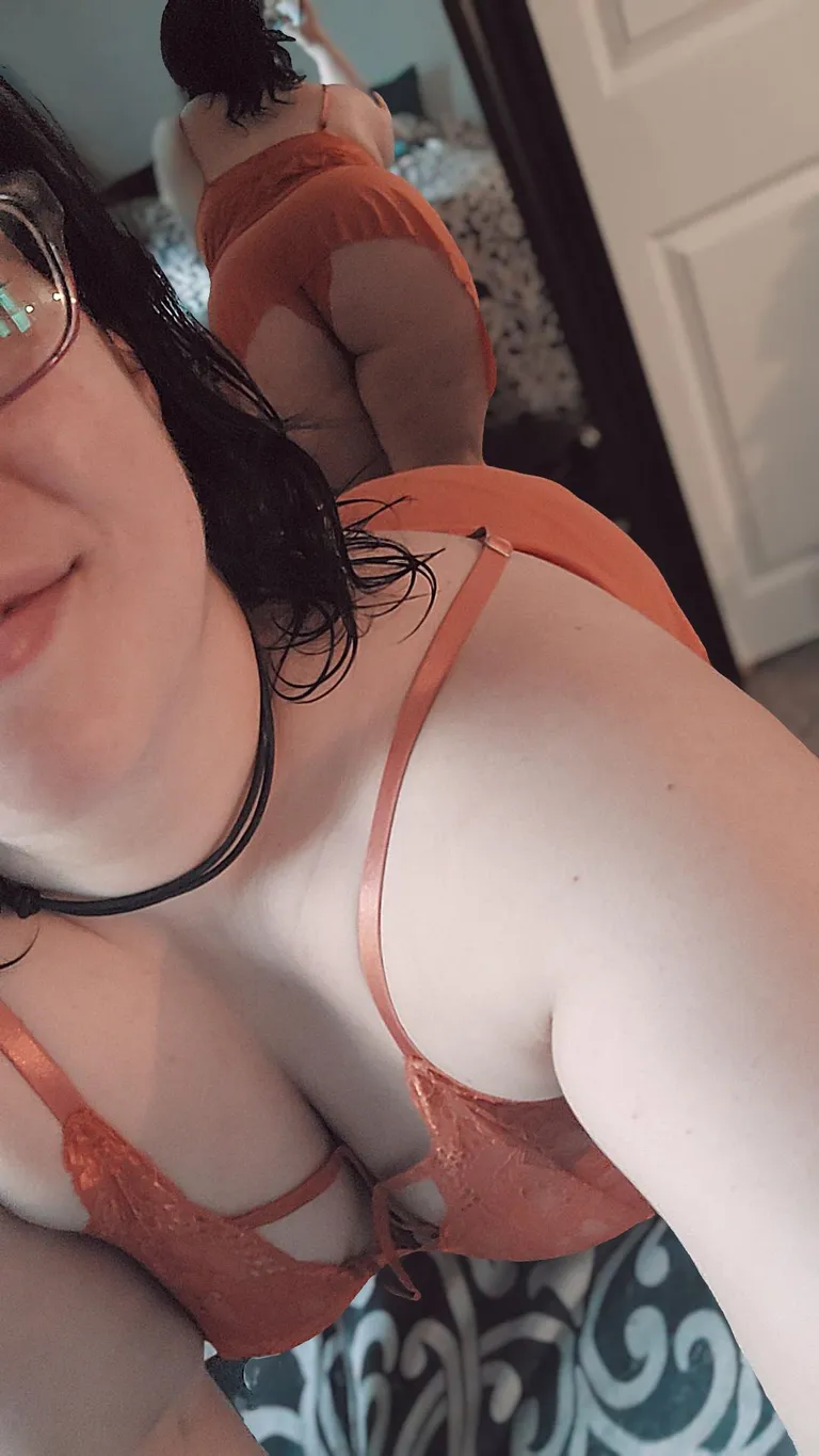 Happy fine ass Friday 😋