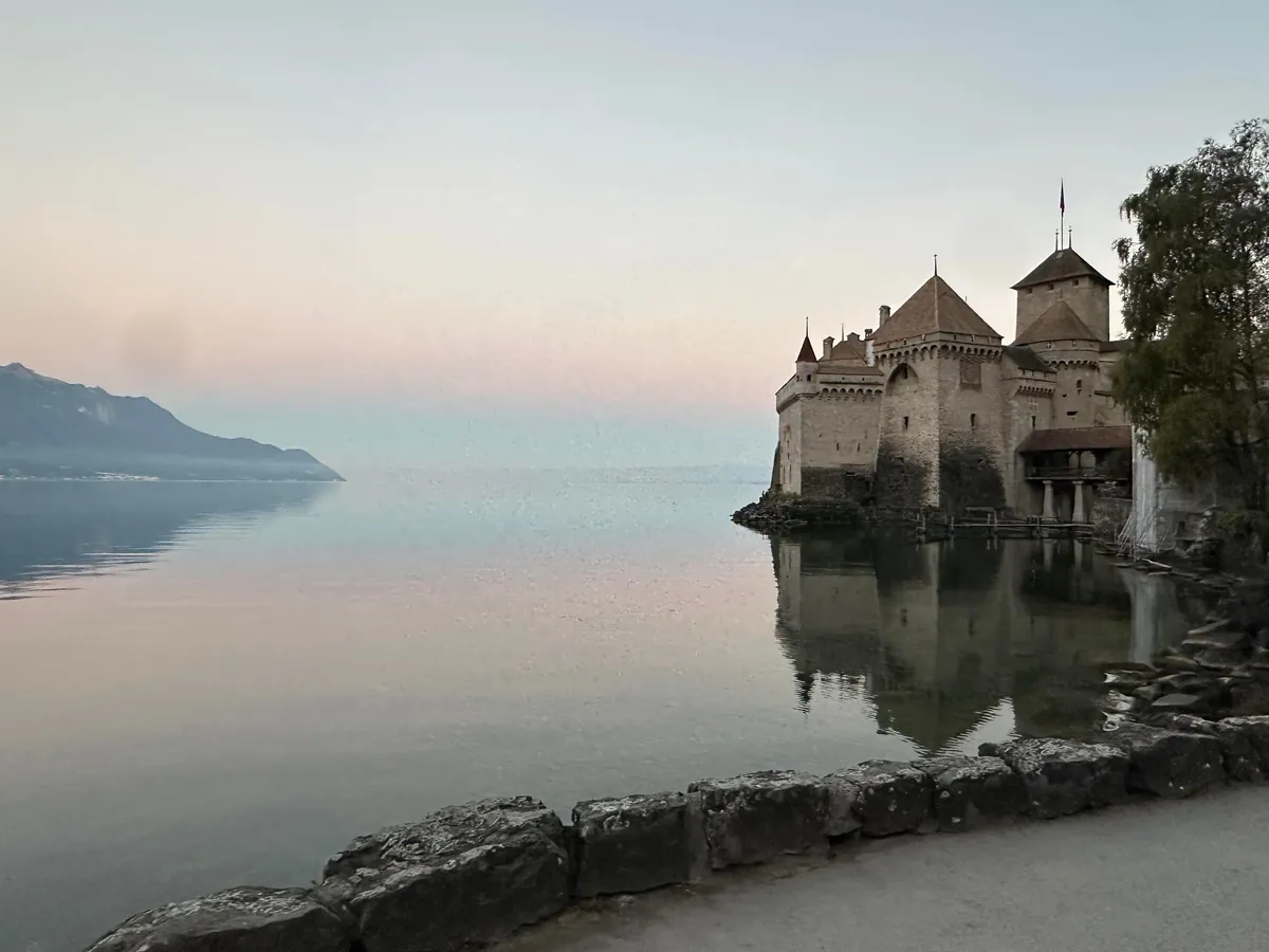 Switzerland is breathtaking 🌺 🏔️