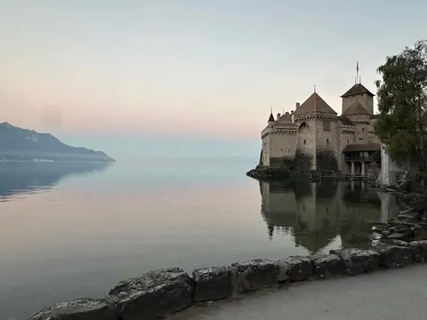 Switzerland is breathtaking 🌺 🏔️