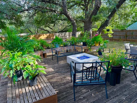 2 months in the new house and it’s really starting to feel like home :)