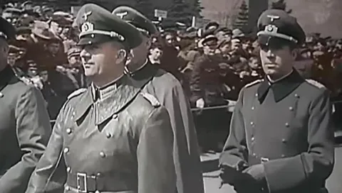 A German delegation was present at the 1 May 1941 parade in Moscow.
