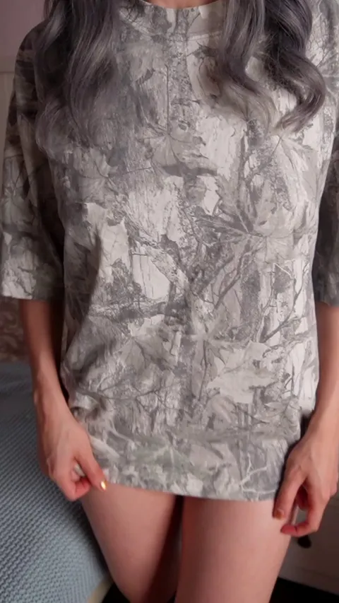 Small tight frame with big naturals