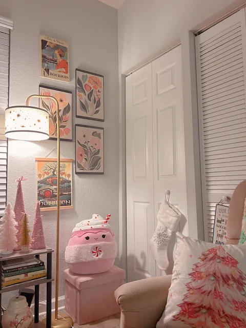 My girly living room for the holidays