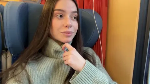 If you’d fuck me in public, let me know (;