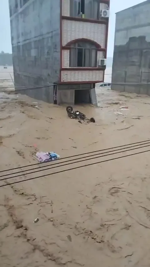 Typhoon Maysak Storm brought heavy rain and flooding