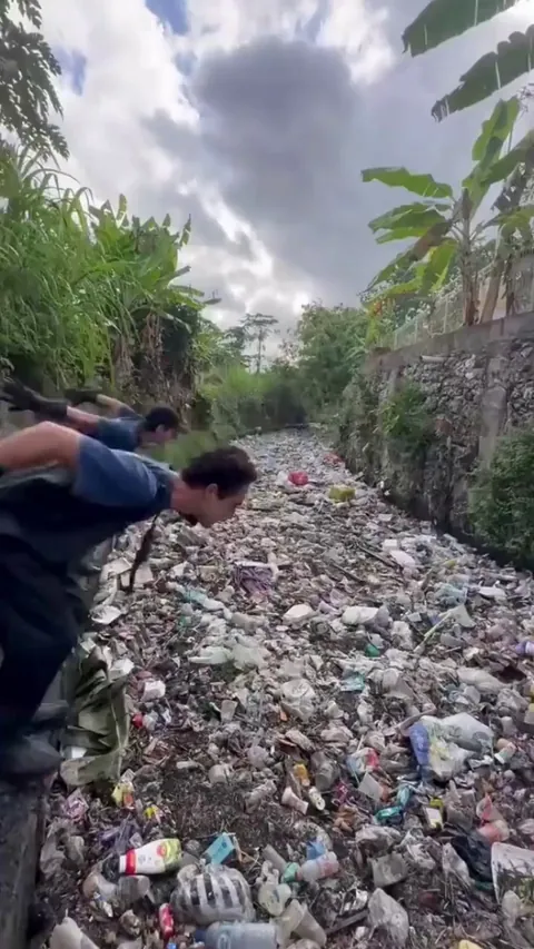 From a huge mess to completely clean..... Very satisfying..