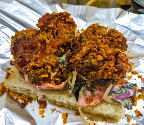 [Homemade] Airfried chimichuri fried chicken sandwich with Indian style picked onion coleslaw &amp; hot honey sauce.