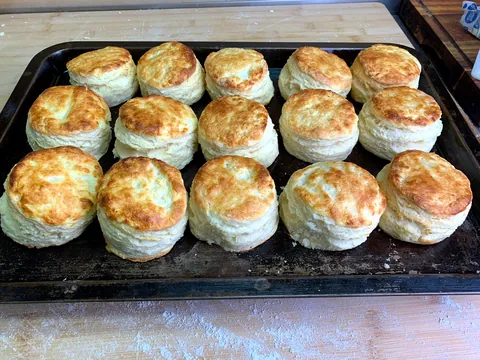 Buttermilk Biscuits [homemade]
