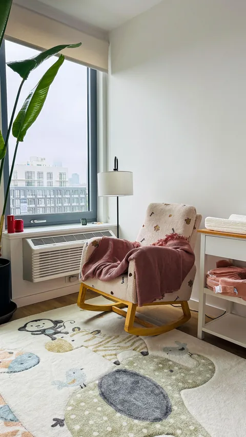 Baby girl’s nursery