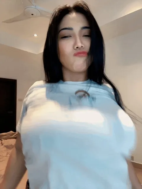 Do crazy girls like me scare you or is it cute?