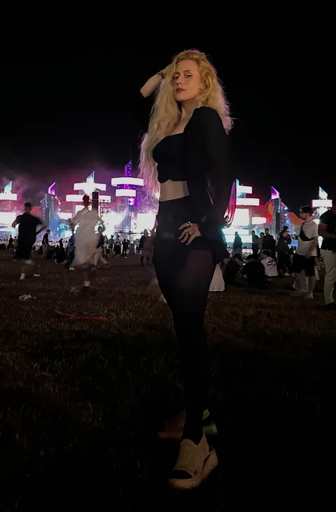 23F. Been crying over missing my ex. I want to cry over something else so wreck me pls