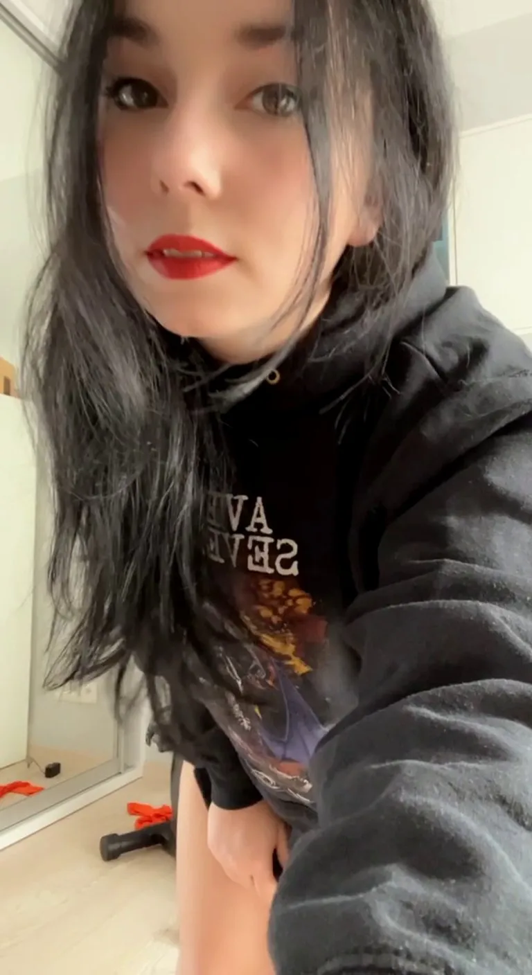 Wait! Enjoy my body please!