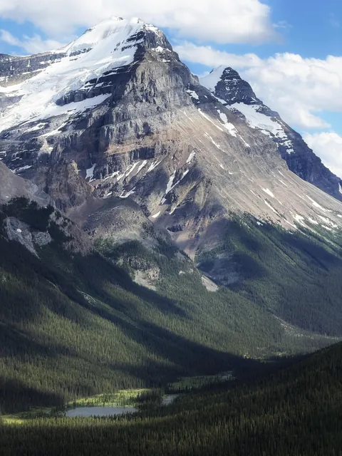 Mt. Victoria, Alberta [OC] [4284x5712]