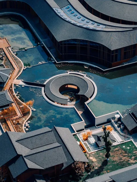 Urban area along the waterfront of the Longxing Temple area in Chengdu