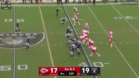 [Injury] Tyquan Thornton's ankle is pointing the wrong direction after a hip-drop tackle on this long completion