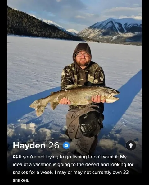 A man on Tinder swiped right over 2 million times in 5 years and only managed to get one date.