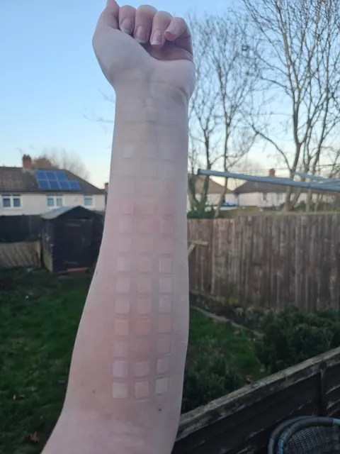 A huge PALE swatch test